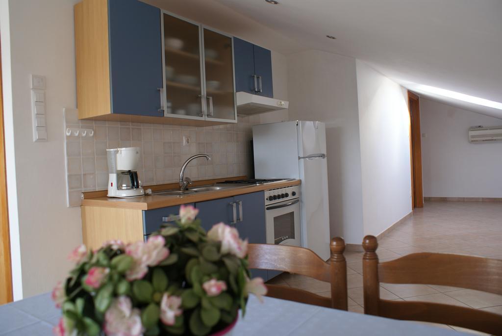 Apartments Robert Porat  Εξωτερικό φωτογραφία