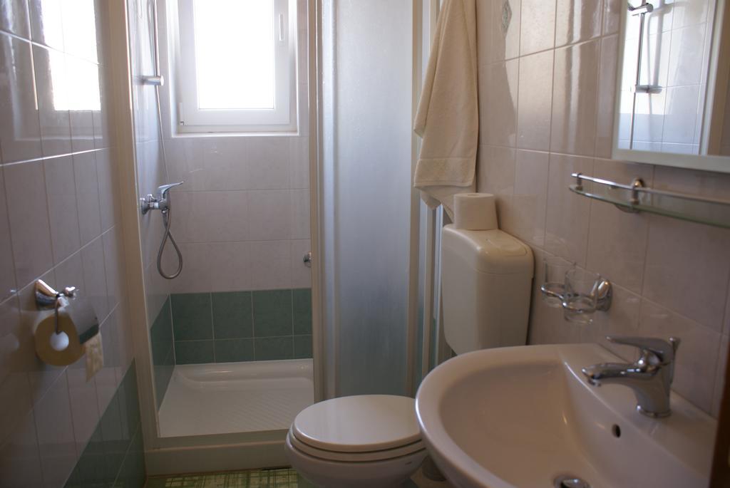 Apartments Robert Porat  Εξωτερικό φωτογραφία