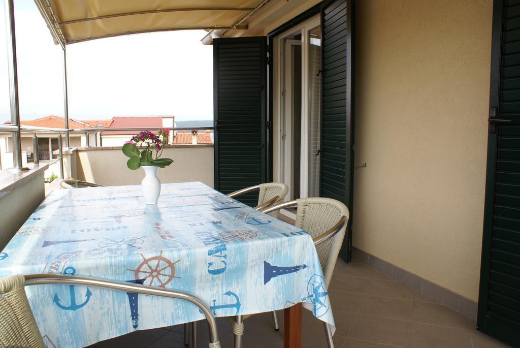 Apartments Robert Porat  Εξωτερικό φωτογραφία
