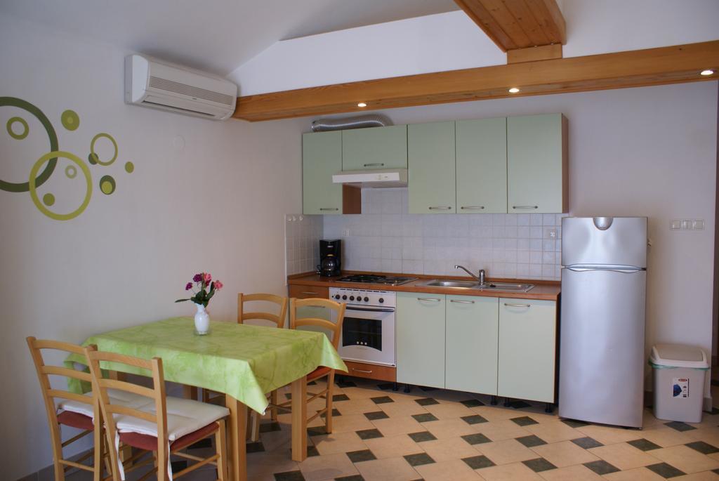 Apartments Robert Porat  Εξωτερικό φωτογραφία
